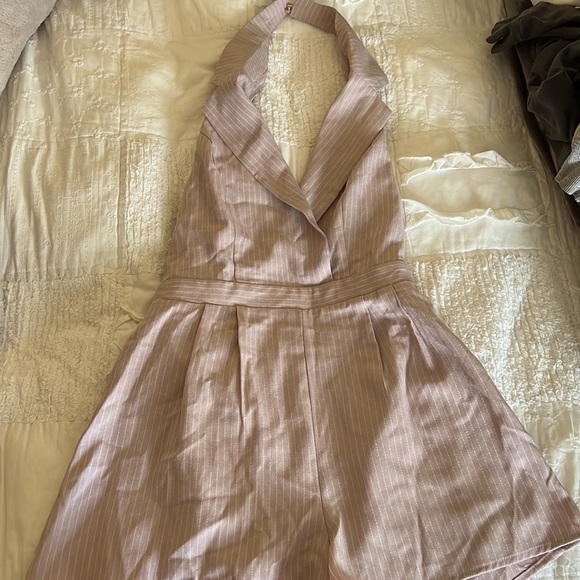 [Charlotte Russe] Halter Open Back Romper - Picture 4 of 7